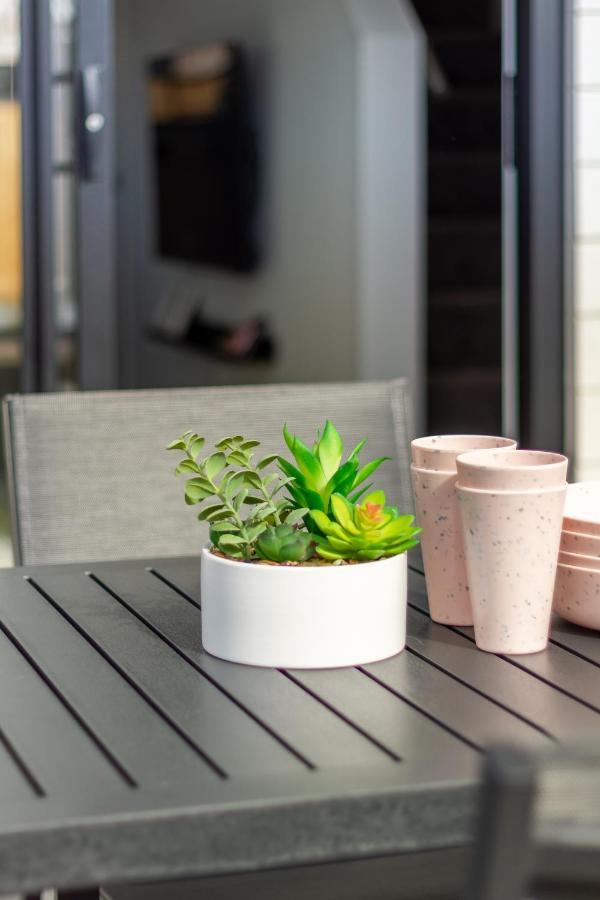Riccarton 2 Bed 1 Bath W/Garage Leilighet Christchurch Eksteriør bilde